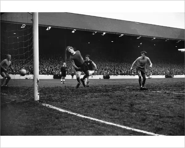 Willie Morgan scores for Burnley in 1967