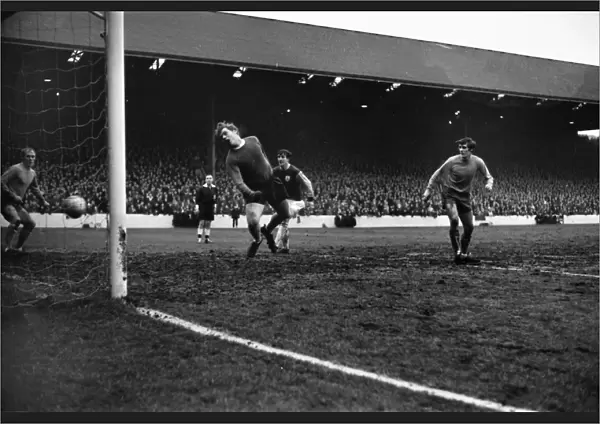 Willie Morgan scores for Burnley in 1967