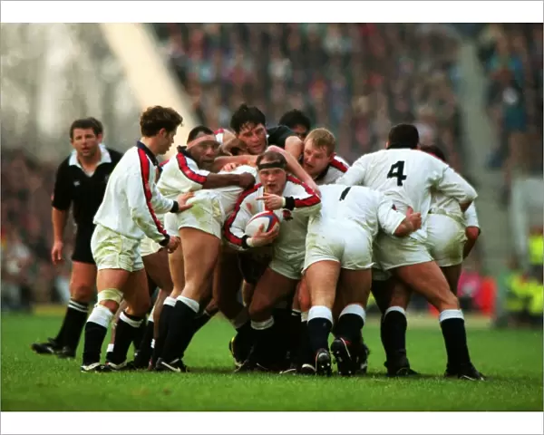 Englands Brian Moore in the centre of a maul during the 1993 victory over the All Blacks