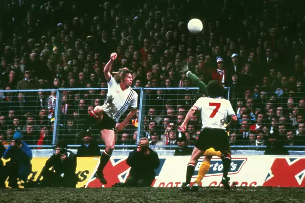 Jimmy Greenhoff scores for Manchester United - 1979 FA Cup Semi-Final