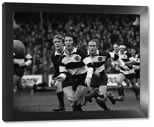 John Dawes and Mike Gibson in action for the Barbarians against the All Blacks in 1973