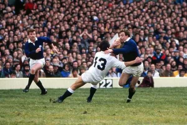 Roy Laidlaw makes the break for his try against England - 1983 Five Nations