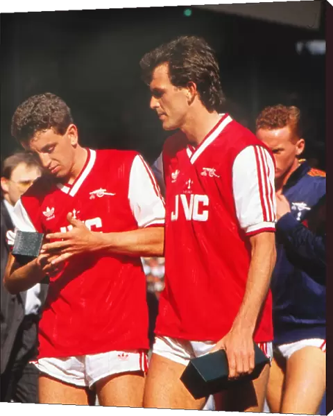 A disappointed Nigel Winterburn and Martin Hayes - 1988 League Cup Final