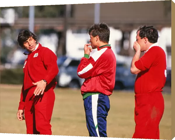 Coach Ian McGeechan talks to Rob Andrew and Brian Moore during a training session - 1989 Lions Tour of Australia
