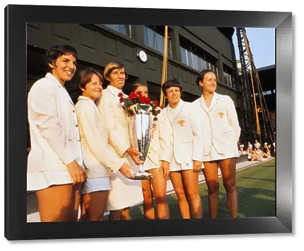 The victorious USA team with the trophy - 1970 Wightman Cup