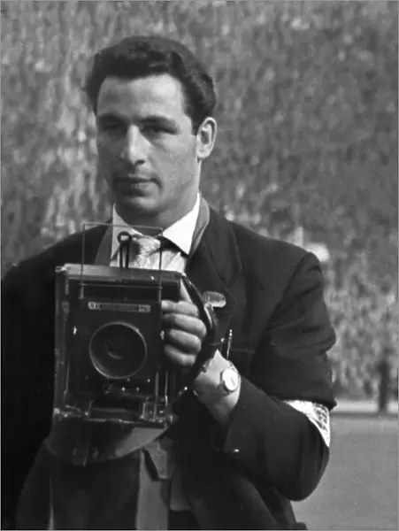 Daily Mirror photographer Monte Fresco - 1958 FA Cup Final