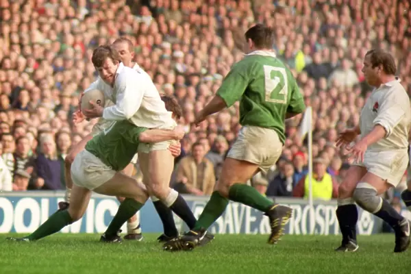 Englands Simon Halliday scores against Ireland - 1992 Five Nations