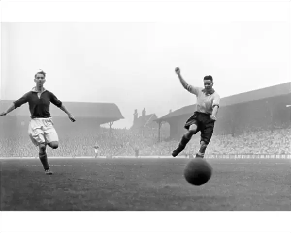 Liverpools Billy Liddell and Exeters Raymond Goddard - 1950 FA Cup