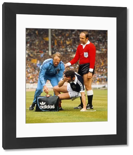 Scotlands Danny McGrain is injured - 1977 British Home Championship