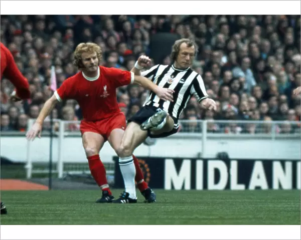 Liverpools Alec Lindsay and Newcastles John Tudor - 1974 FA Cup Final