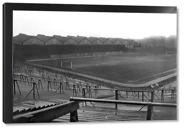 A general view of Arsenal Stadium, Highbury, during the 1927  /  8 season