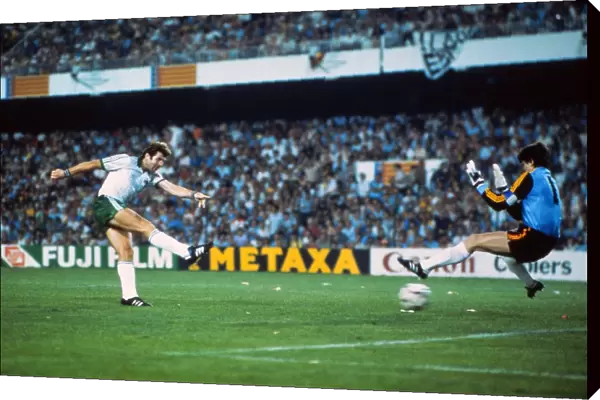 Gerry Armstrong scores for Northern Ireland against Spain at the 1982 World Cup