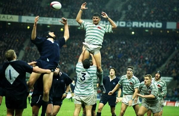 Angus Innes jumps in the line-out for Cambridge - 1998 Varsity Match