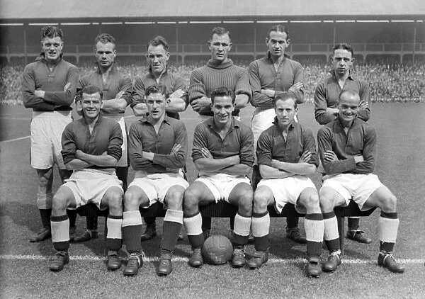 Barnsley - 1948 / 49. Football - 1948  /  1949 season - Barnsley Team Group