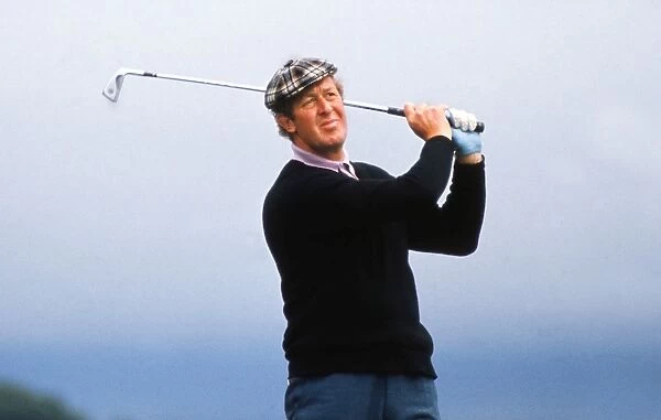 Bernard Hunt (GB). British Open Golf Championships; 11 / 07 / 1973; Troon