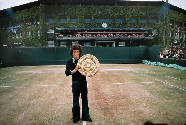 Billie Jean King - 1975 Wimbledon Ladies Singles Champion