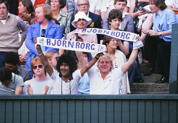 Bjorn Borg fans during the 1979 Wimbledon Mens Final