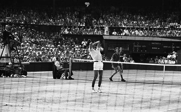 Bjorn Borg wins his first Wimbledon title in 1976