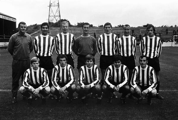 Brentford - 1969 / 70. Football - 1969  /  1970 Fourth Division - Chester City 2 Brentford 1
