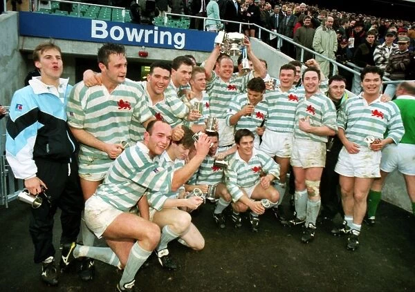 Cambridge celebrate victory - 1994 Varsity Match