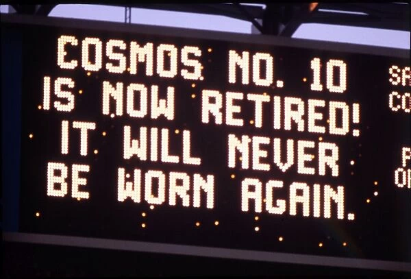 The Cosmos retire Peles jersey