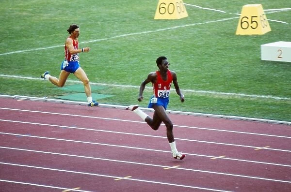 Edwin Moses wins the 400m hurles gold at the 1976 Montreal Olympics