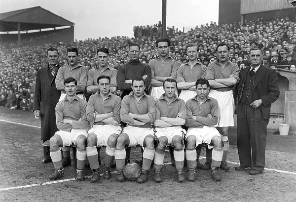 Everton - 1948 / 49. Football - 1948  /  1949 First Division - Preston North End 3 Everton 1