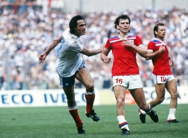 Frances Jean-Francois Larios and Englands Bryan Robson at the 1982 World Cup