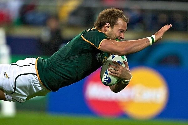 Francois Hougaard scores South Africas winning try over Wales at the 2011 World Cup