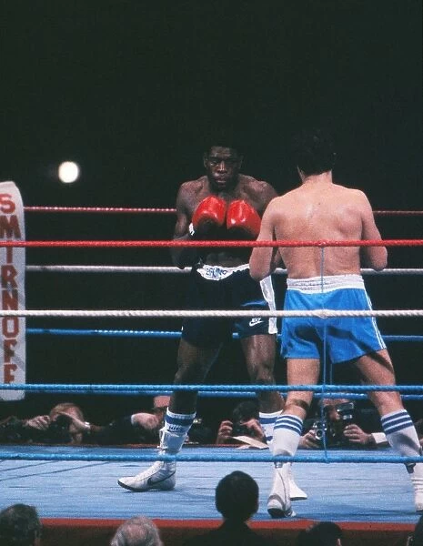 Frank Bruno takes on Lucien Rodriguez in 1985