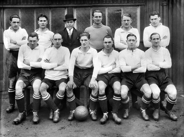 Fulham - 1924 / 25. Football - 1924  /  1925 season - Fulham team group