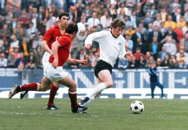 Herbert Wimmer on the ball in the final of Euro 72