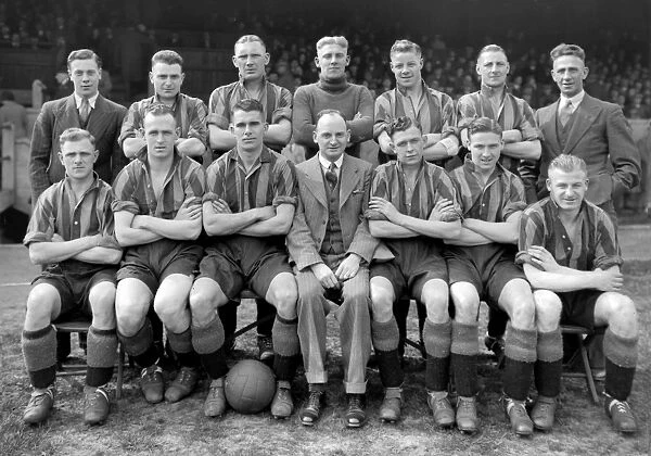 Hull City - 1937 / 38. Football - 1937  /  1938 season - Hull City Team Group