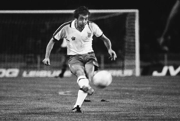 Ian Callaghan plays for England in 1977