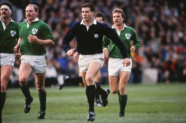 Irelands Nigel Carr and Scotlands Scott Hastings - 1987 Five Nations