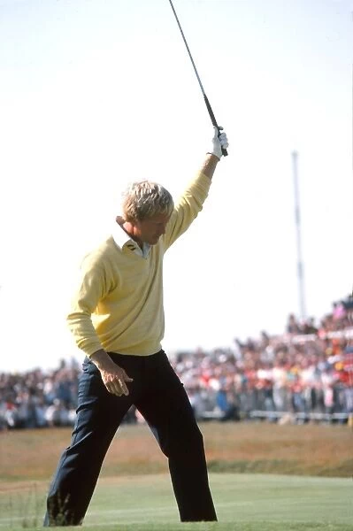 Jack Nicklaus sinks a putt during the final round of the 1977 Open