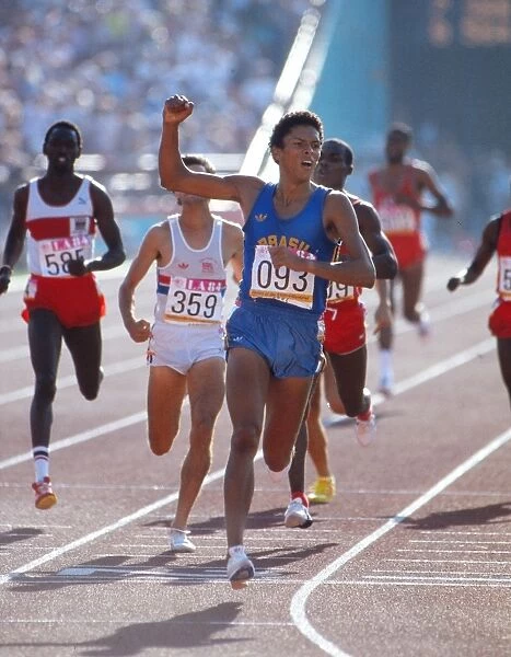 Joaquim Cruz wins the 1984 Olympic 800m