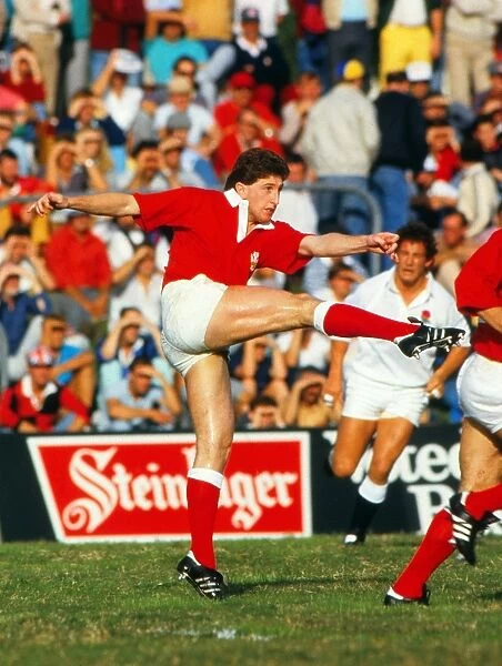 Jonathan Davies kicks ahead for Wales - 1987 Rugby World Cup