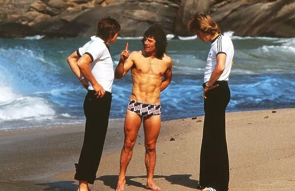 Kevin Keegan on the beach with his Hamburg teammates in 1979