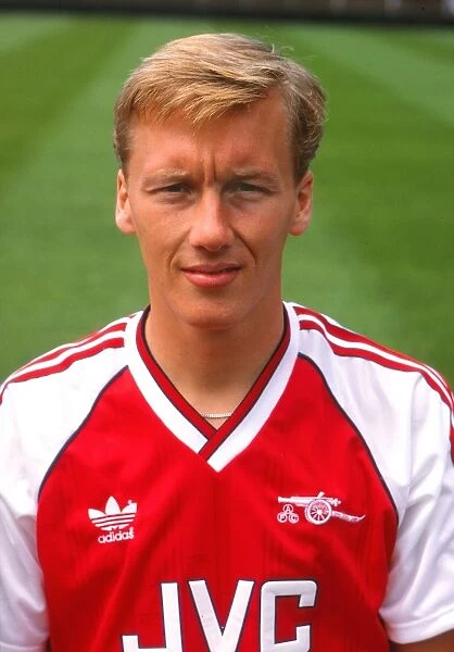 Lee Dixon - Arsenal. Football - 1988  /  1989 season - Arsenal photocall