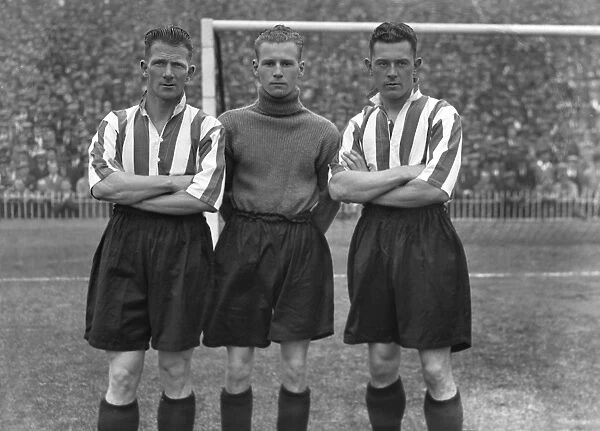 Bill Murray, Jimmy Thorpe and Harry Shaw - Sunderland 1933 / 34