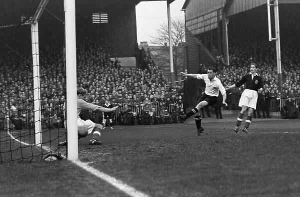 Nat Lofthouse scores for the Football League in 1951