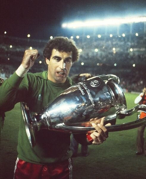 Nottingham Forest goalkeeper Peter Shilton celebrates with the European Cup in 1980