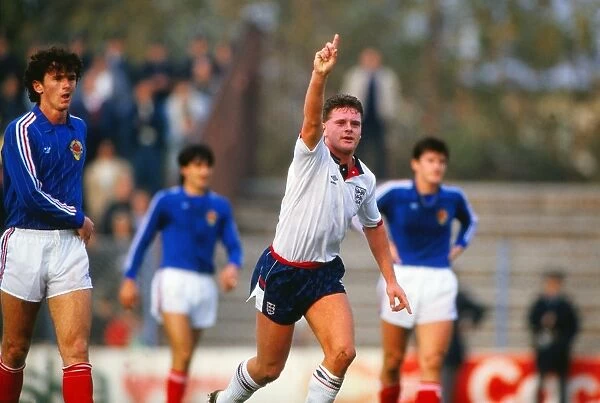 Paul Gascoigne scores for England U21s in 1987