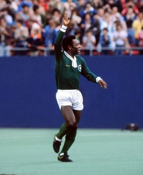 Pele playing for the Cosmos in his farewell game in 1977