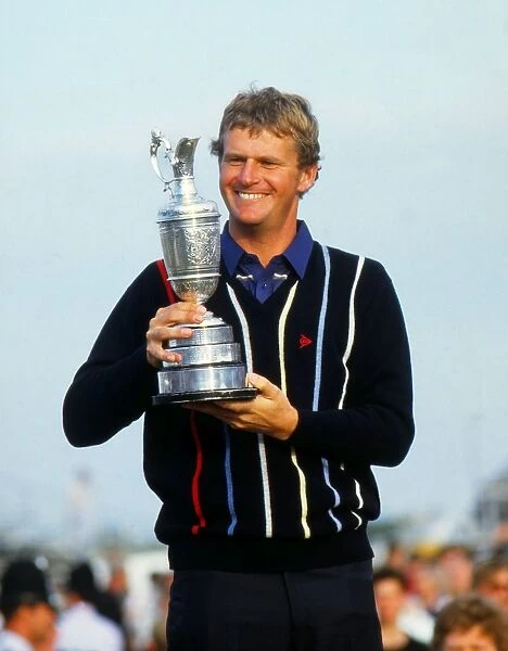 Sandy Lyle with the Claret Jug in 1985