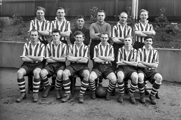 Southampton Team Group 1950  /  51