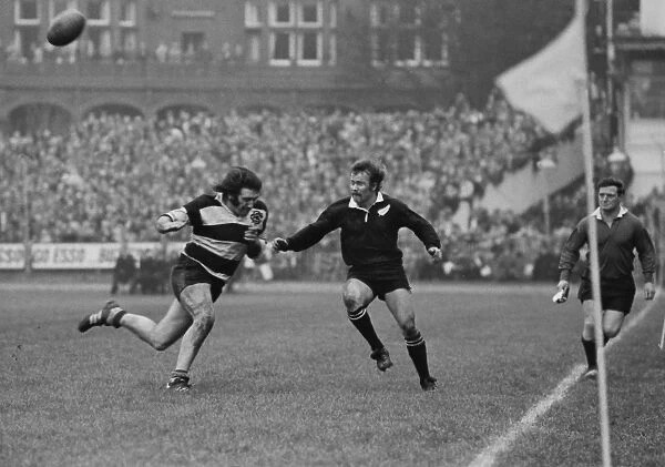Tom David and Grant Batty fight during the famous game between the All Blacks and Barbarians in 1973