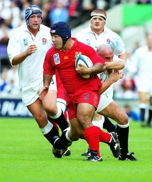 Tongas Fe ao Vunipola on the charge against England - 1999 Rugby World Cup
