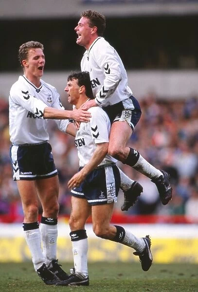 Tottenhams Paul Gascoigne and Clive Allen celebrate a goal
